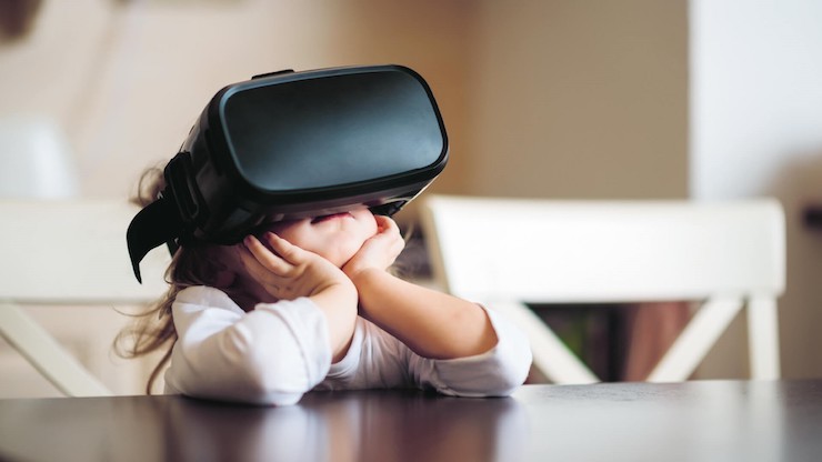 a child uses VR for education