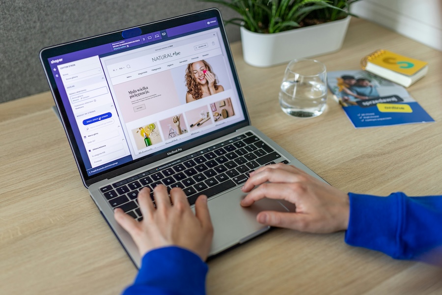 Ecommerce